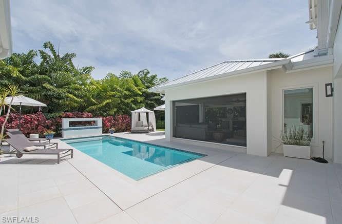 GOLF DRIVE ESTATES - Residential