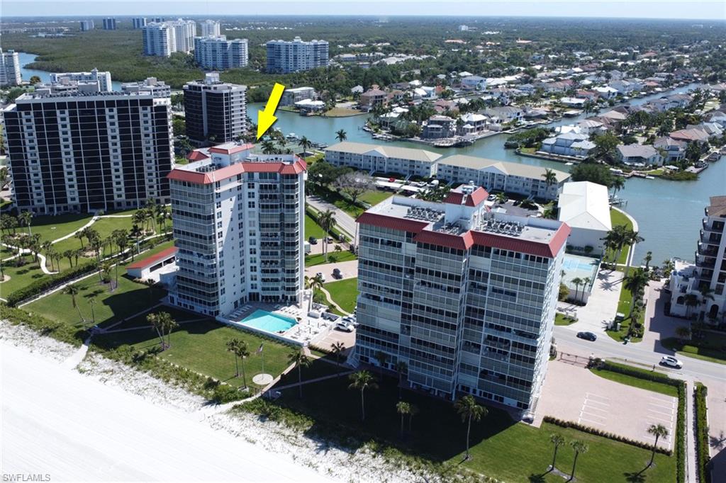 VANDERBILT SHORES - Residential