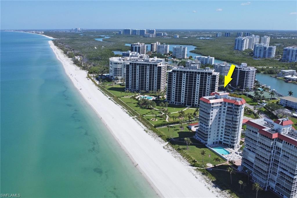 VANDERBILT SHORES - Residential