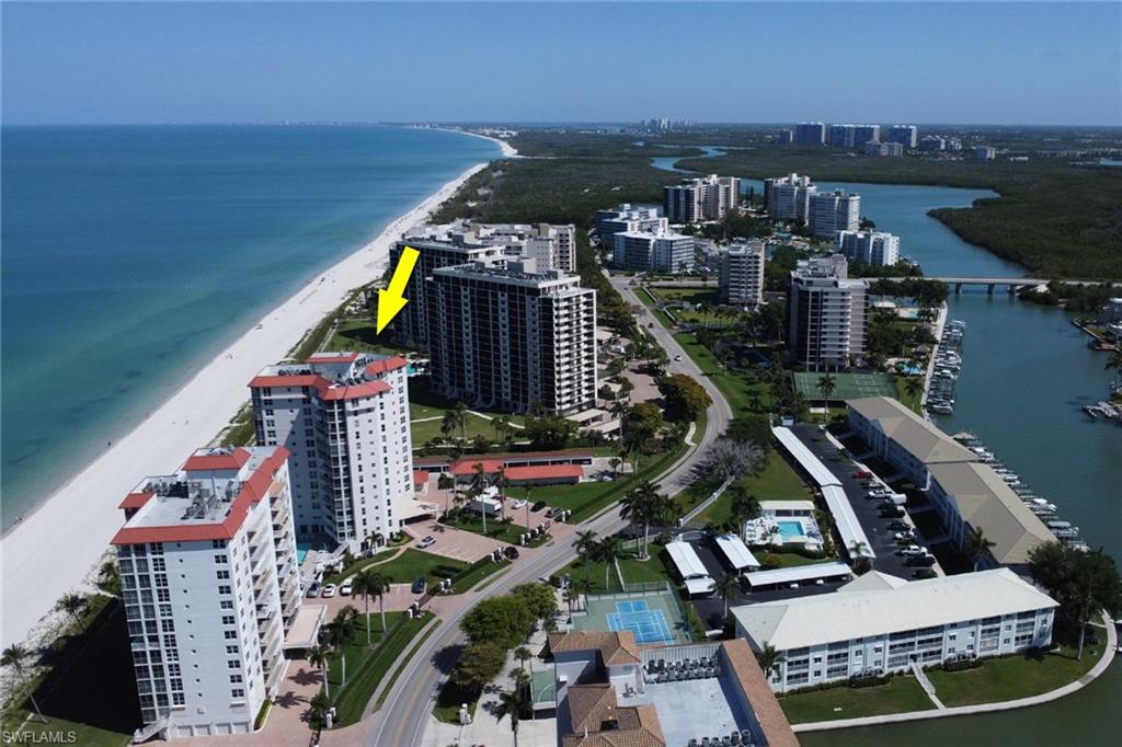 VANDERBILT SHORES - Residential