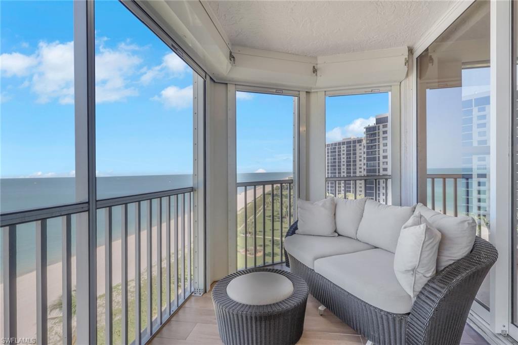 VANDERBILT SHORES - Residential