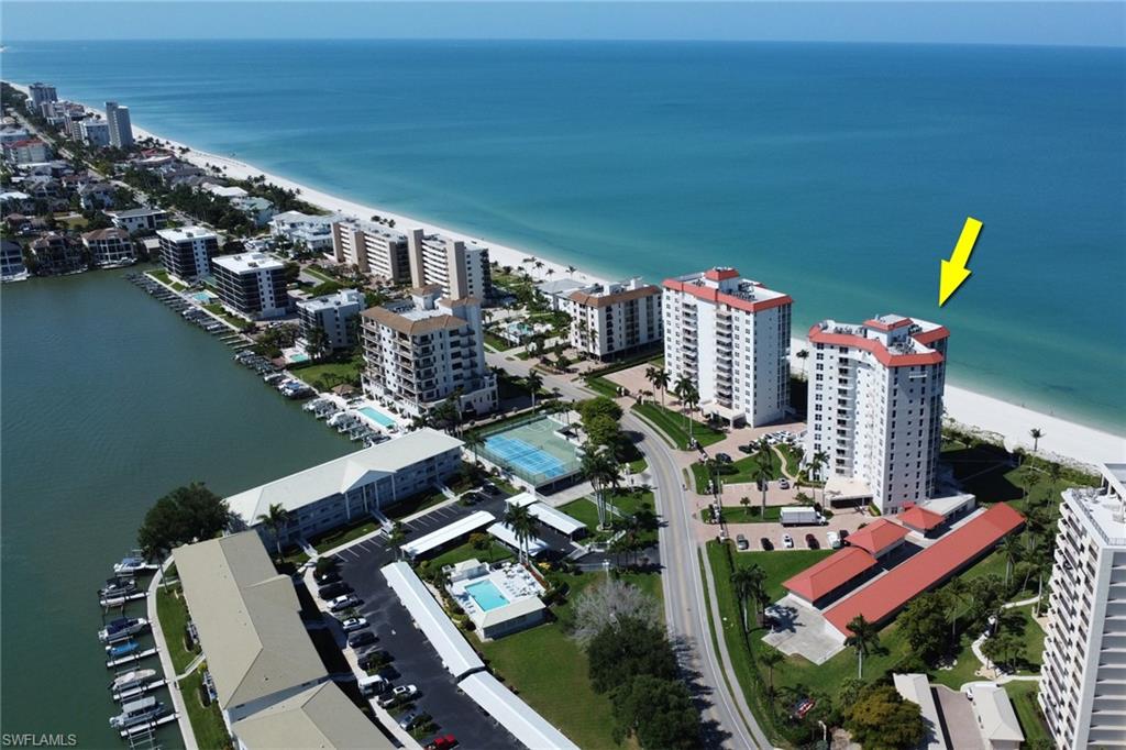 VANDERBILT SHORES - Residential
