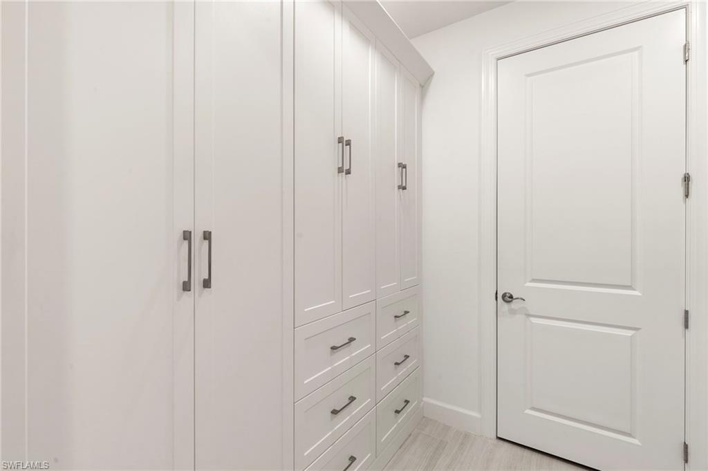 VENTANA POINTE - Residential