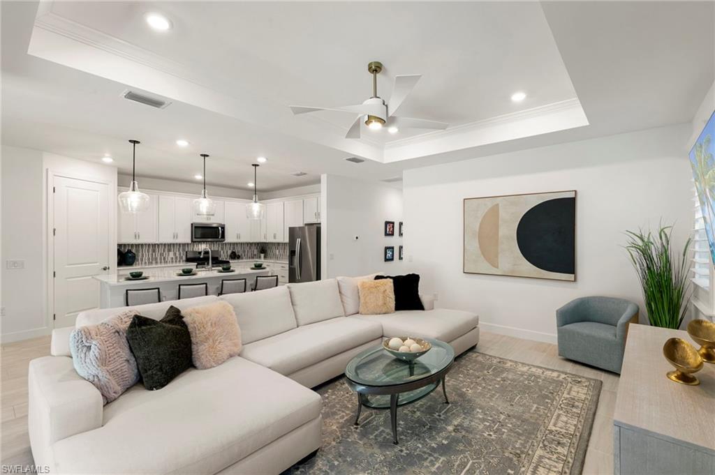 VENTANA POINTE - Residential