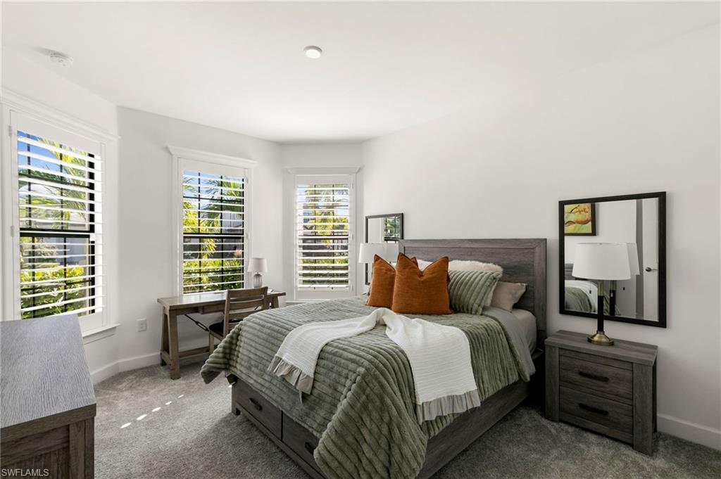 VENTANA POINTE - Residential