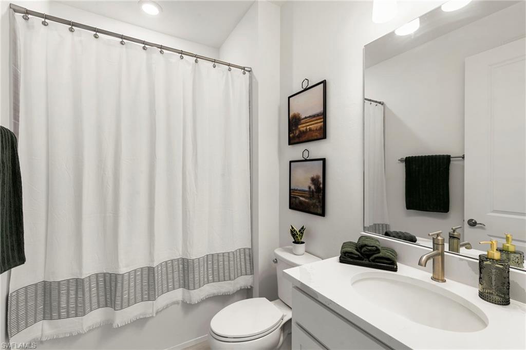 VENTANA POINTE - Residential