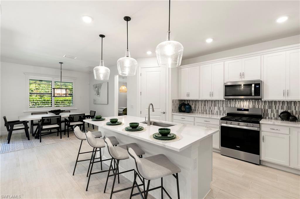 VENTANA POINTE - Residential