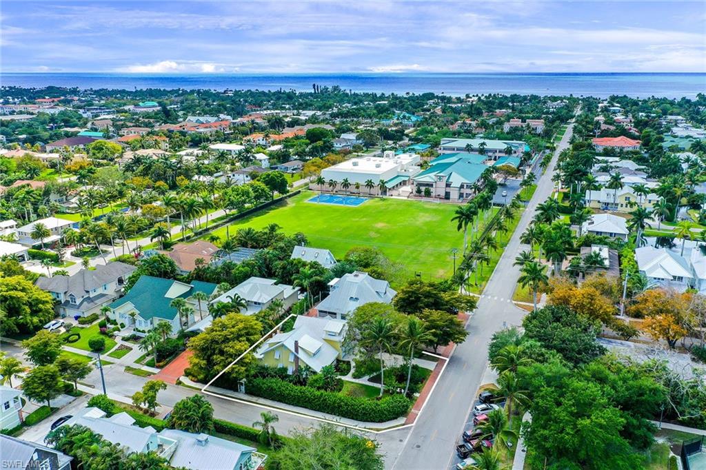 OLDE NAPLES - Residential
