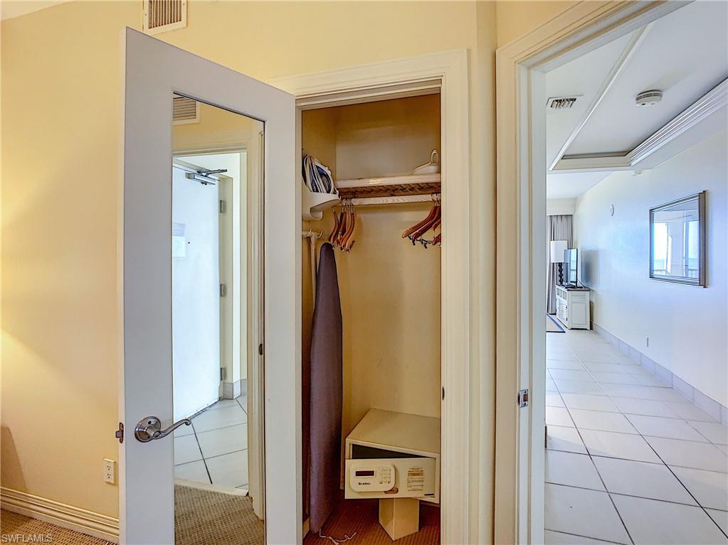 CAPTIVA VILLAS - Residential