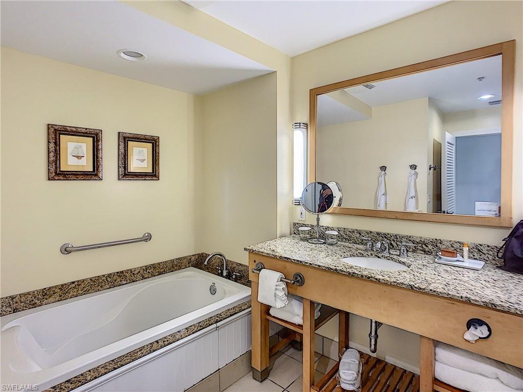 CAPTIVA VILLAS - Residential