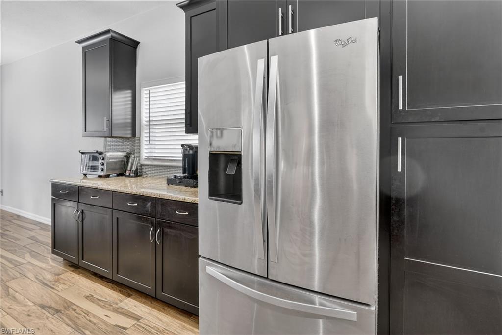 GLADIOLUS PRESERVE - Residential