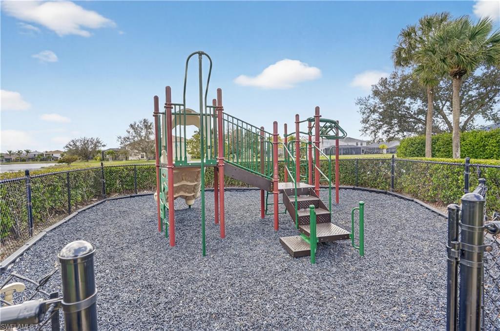 GLADIOLUS PRESERVE - Residential