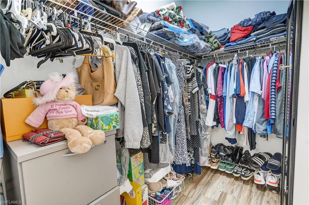 GLADIOLUS PRESERVE - Residential