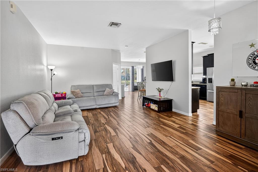 GLADIOLUS PRESERVE - Residential