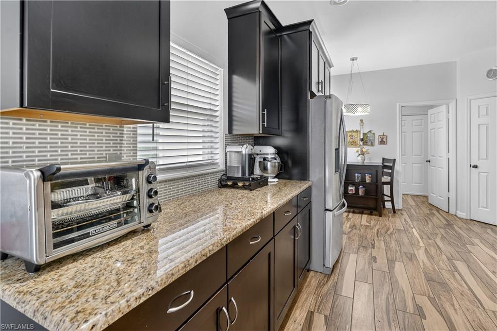 GLADIOLUS PRESERVE - Residential