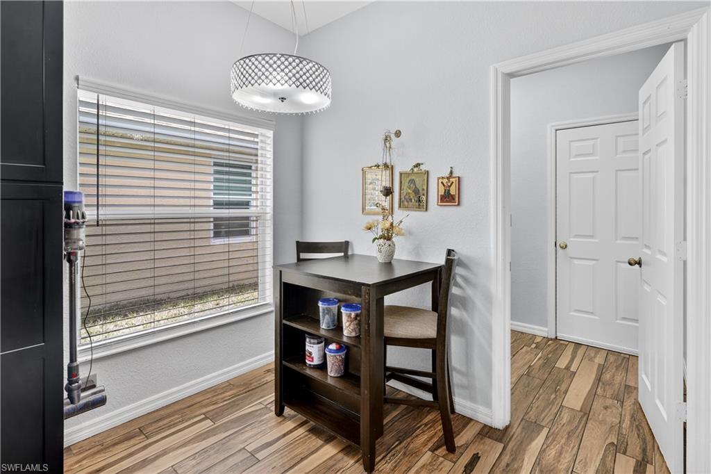 GLADIOLUS PRESERVE - Residential