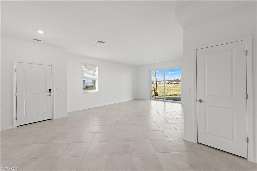 TUCKERS COVE - Residential