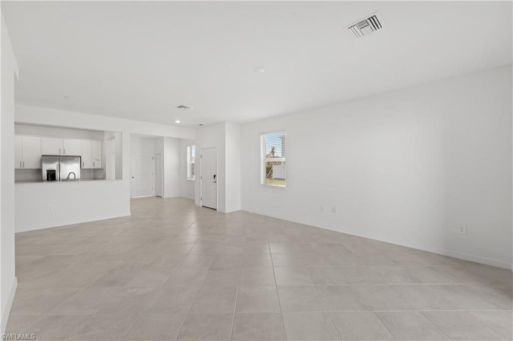 TUCKERS COVE - Residential