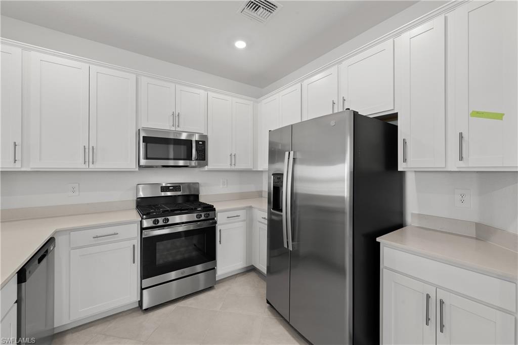 TUCKERS COVE - Residential