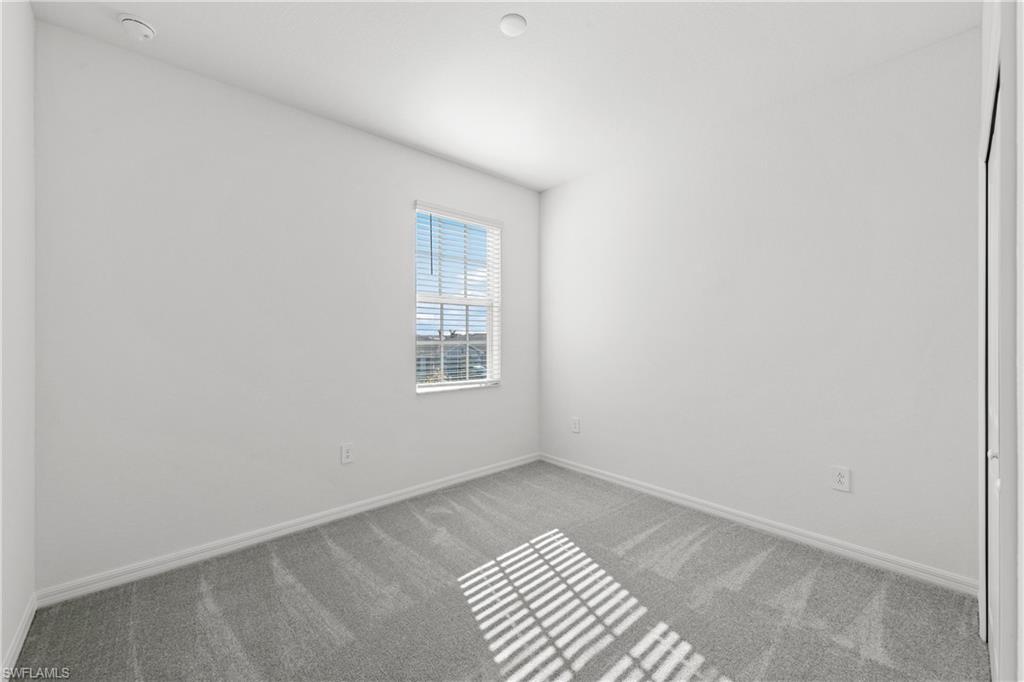 TUCKERS COVE - Residential