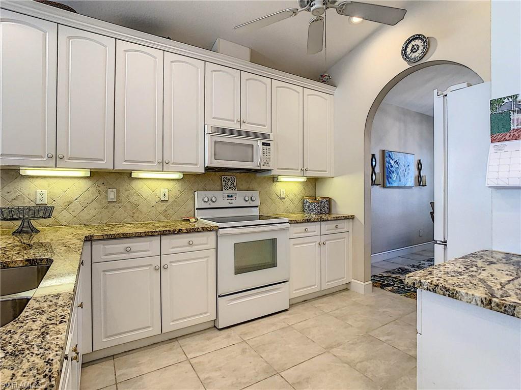 NAPLES PARK - Residential