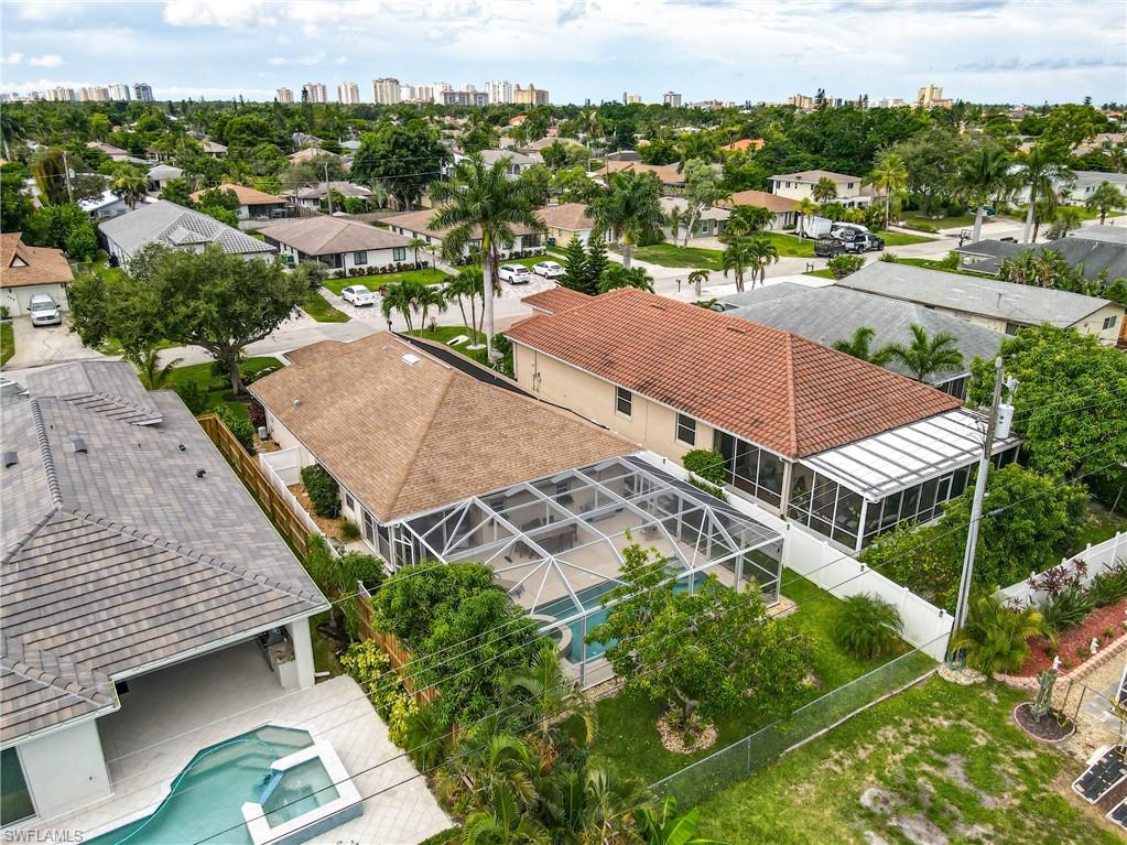 NAPLES PARK - Residential