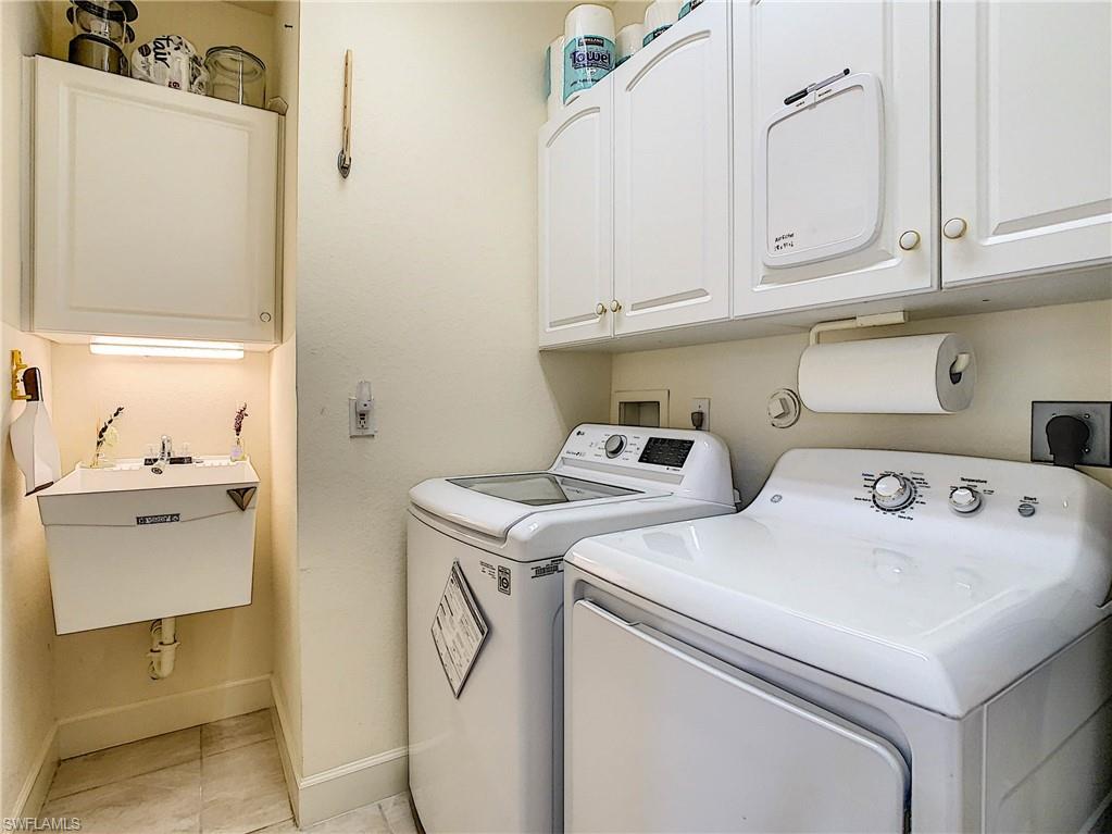 NAPLES PARK - Residential