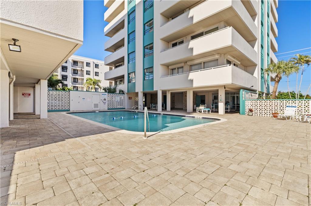 SUNSET TOWERS CONDO - Residential