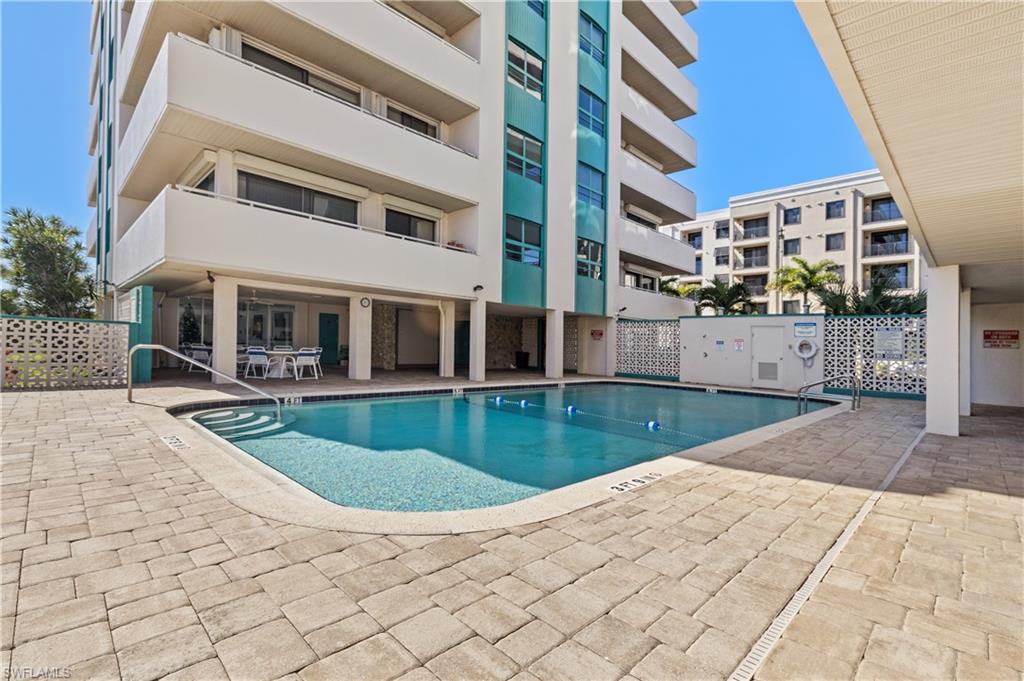 SUNSET TOWERS CONDO - Residential