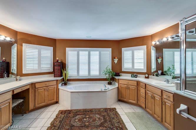 STONEYBROOK - Residential