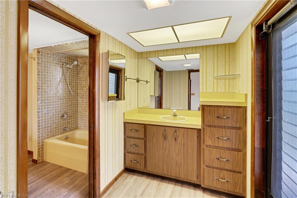 BRYNWOOD - Residential