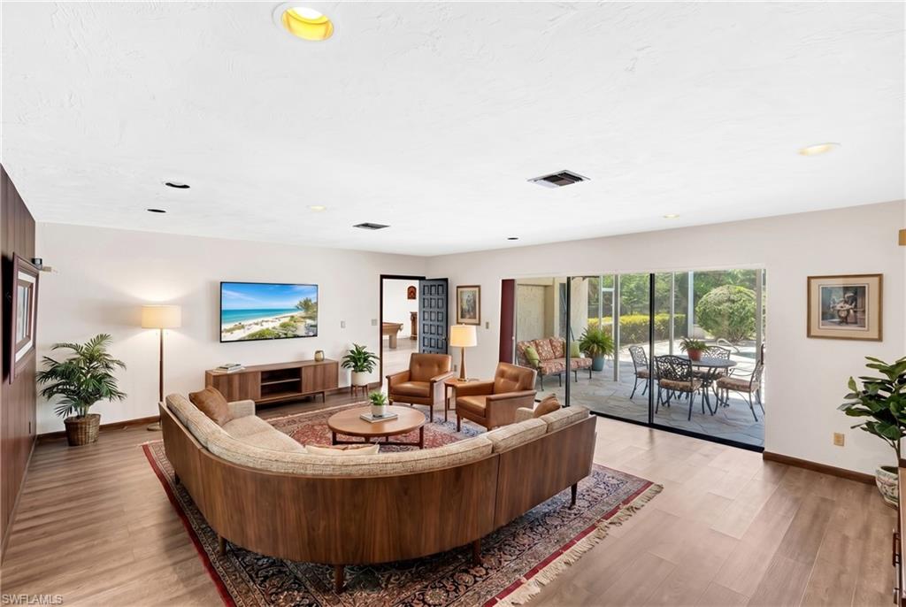 BRYNWOOD - Residential