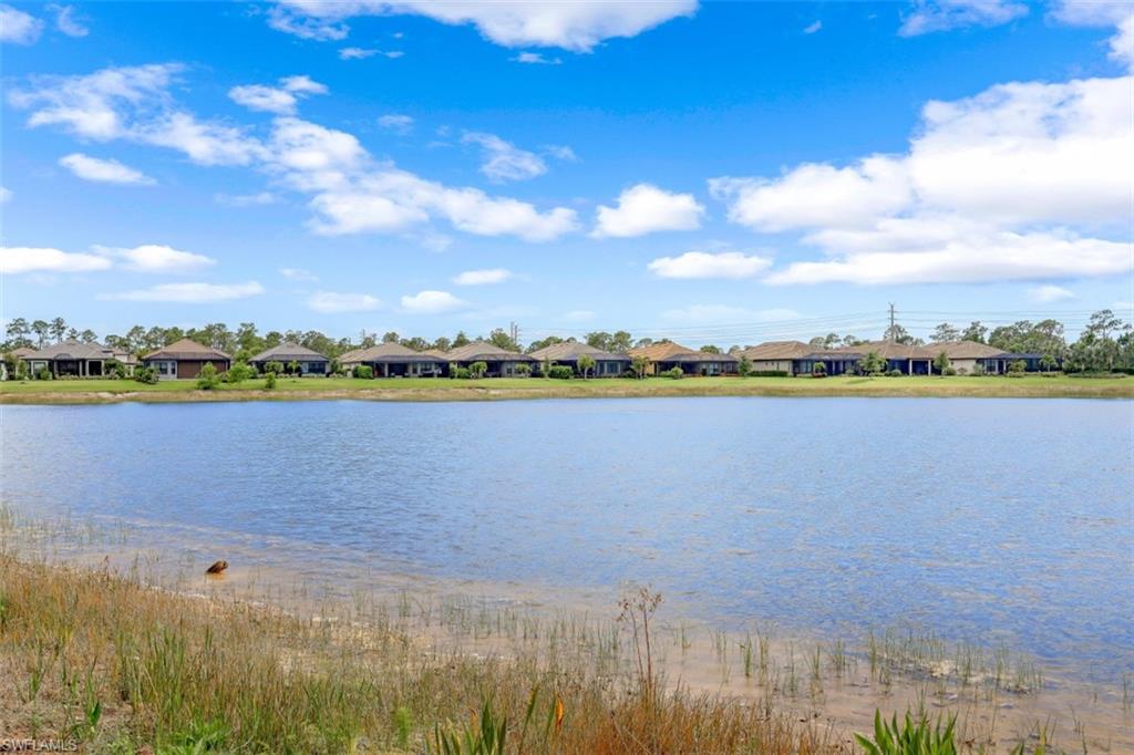 ESTERO POINTE - Residential