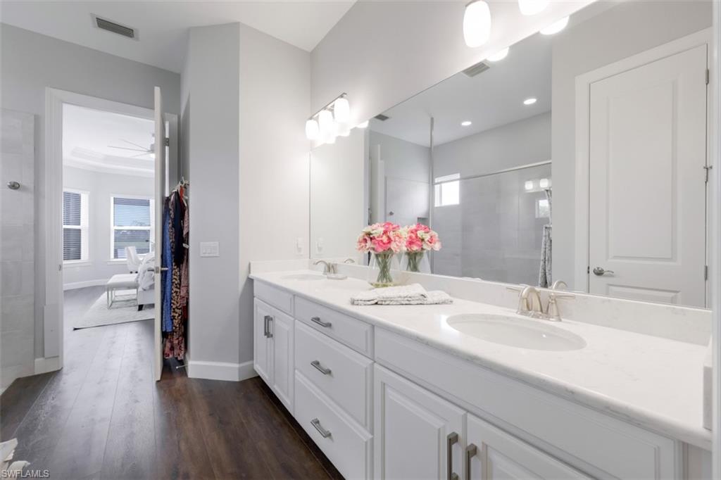 ESTERO POINTE - Residential