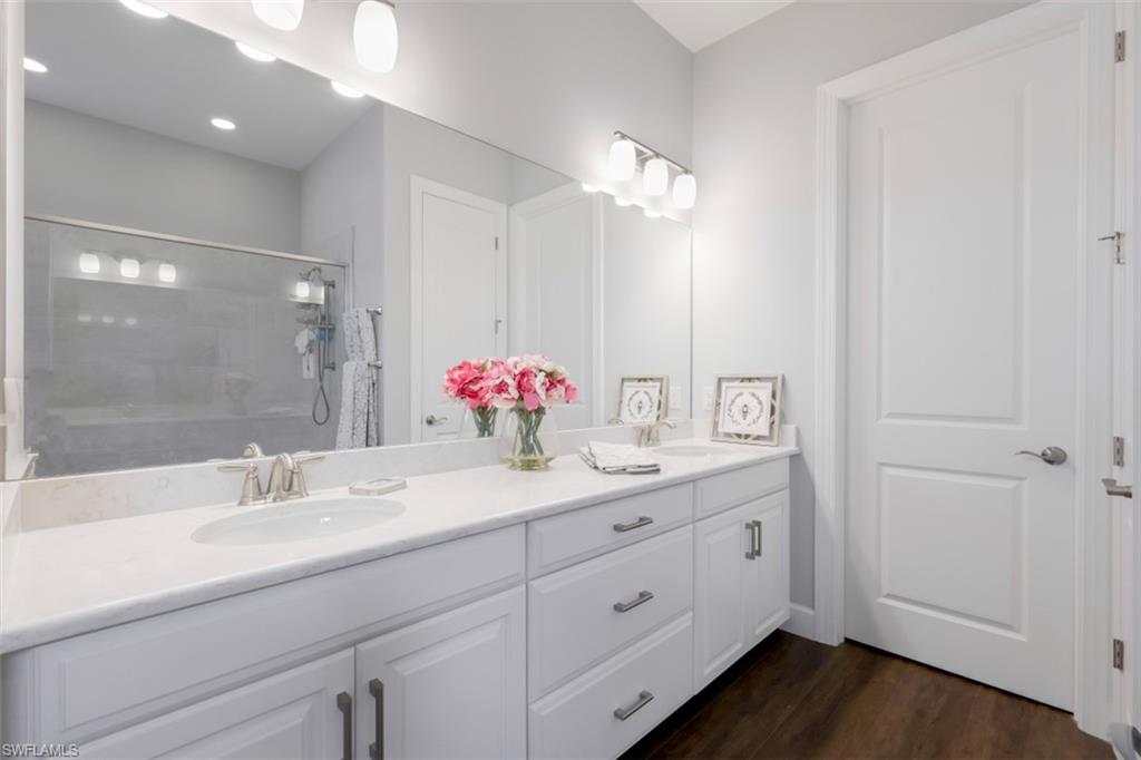 ESTERO POINTE - Residential