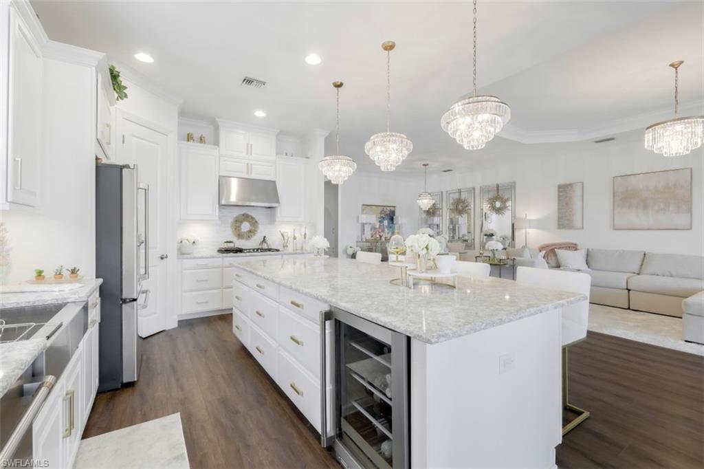 ESTERO POINTE - Residential