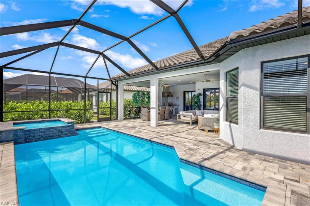 ESTERO POINTE - Residential