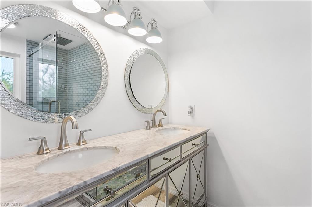 VILLAGE - Residential