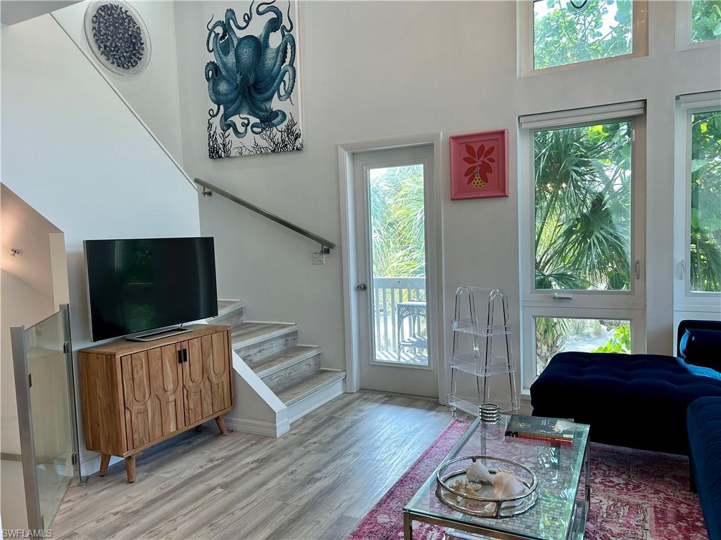 VILLAGE - Residential