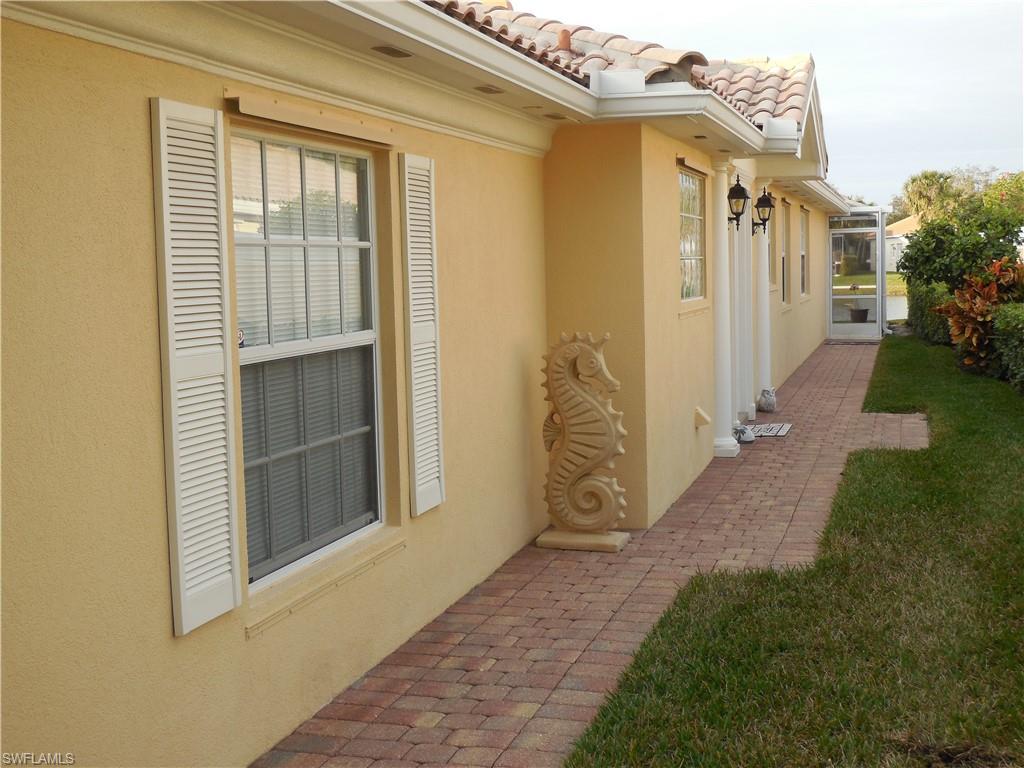 ISLAND WALK - Residential Lease