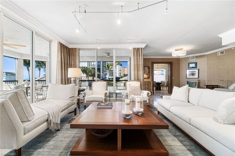 8473 Bay Colony DR 304 NAPLES FL 34108
