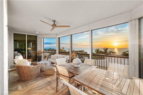 8473 Bay Colony DR 304 NAPLES FL 34108