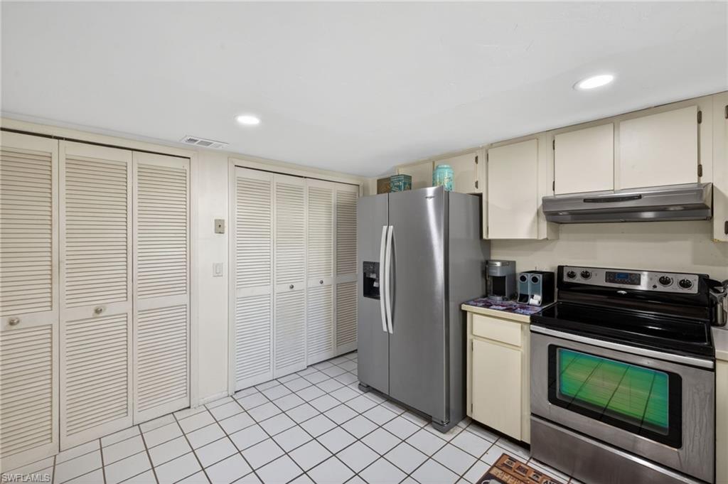GOVERNORS ISLAND CONDO - Residential