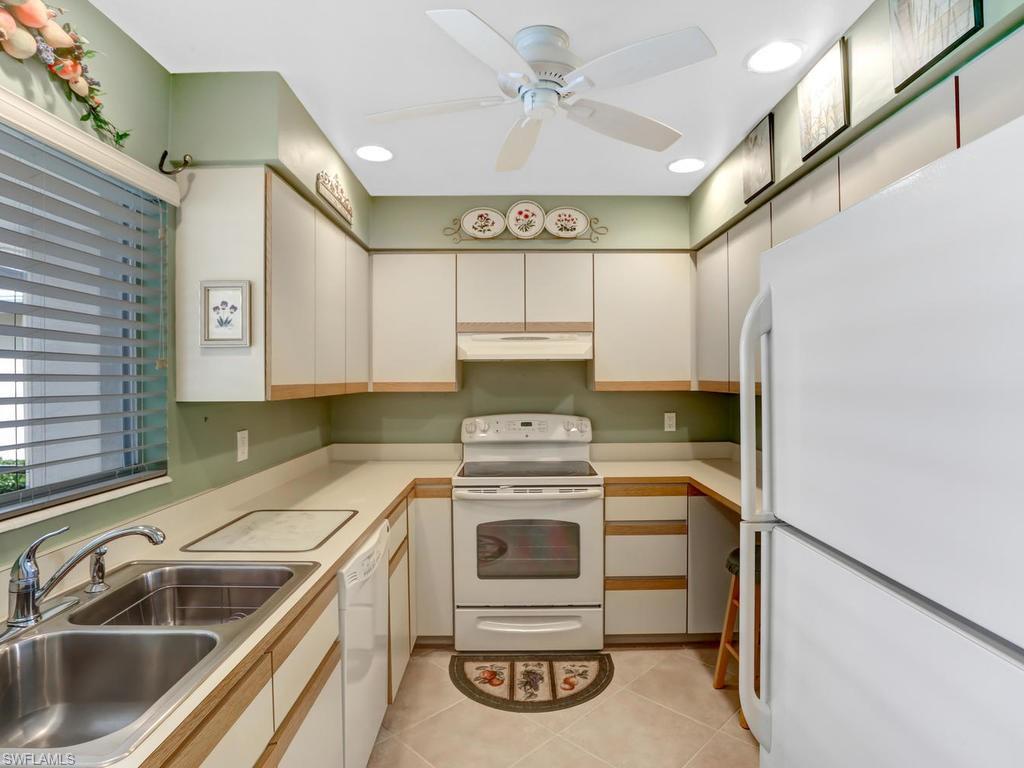 LEISURE ESTATES - Residential