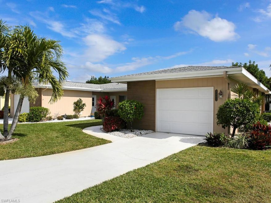 Come tour this 2 bedroom 2 bath villa located in Leisure Estates which is conveniently located within minutes from Bell Tower Shops, Restaurants, Entertainment, Universities, Stadiums, Southwest Florida International Airport and Beaches. This quiet community offers low HOA fees, villa is located on a cul-de-sac, single car attached garage with additional driveway space for an additional vehicle in addition to guest parking area. The covered spacious patio offers plenty of space for outdoor furniture to enjoy the weather, perfect for entertaining guest outdoor. Schedule your showing today!