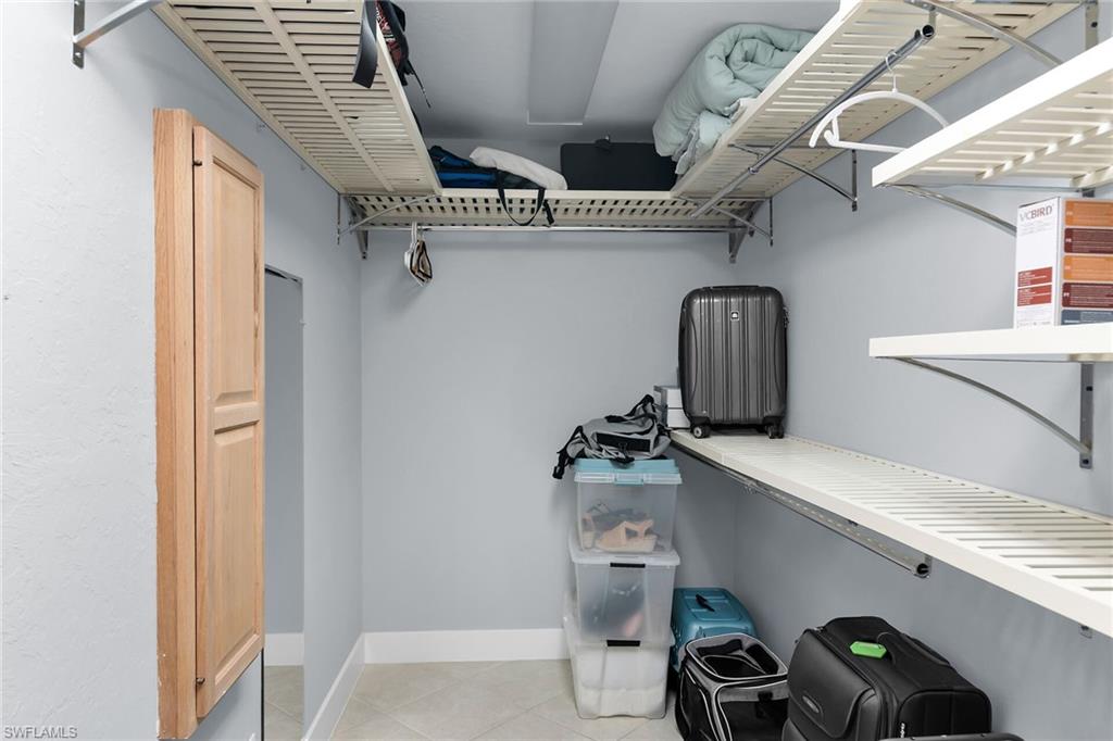 BREEZY POINT - Residential