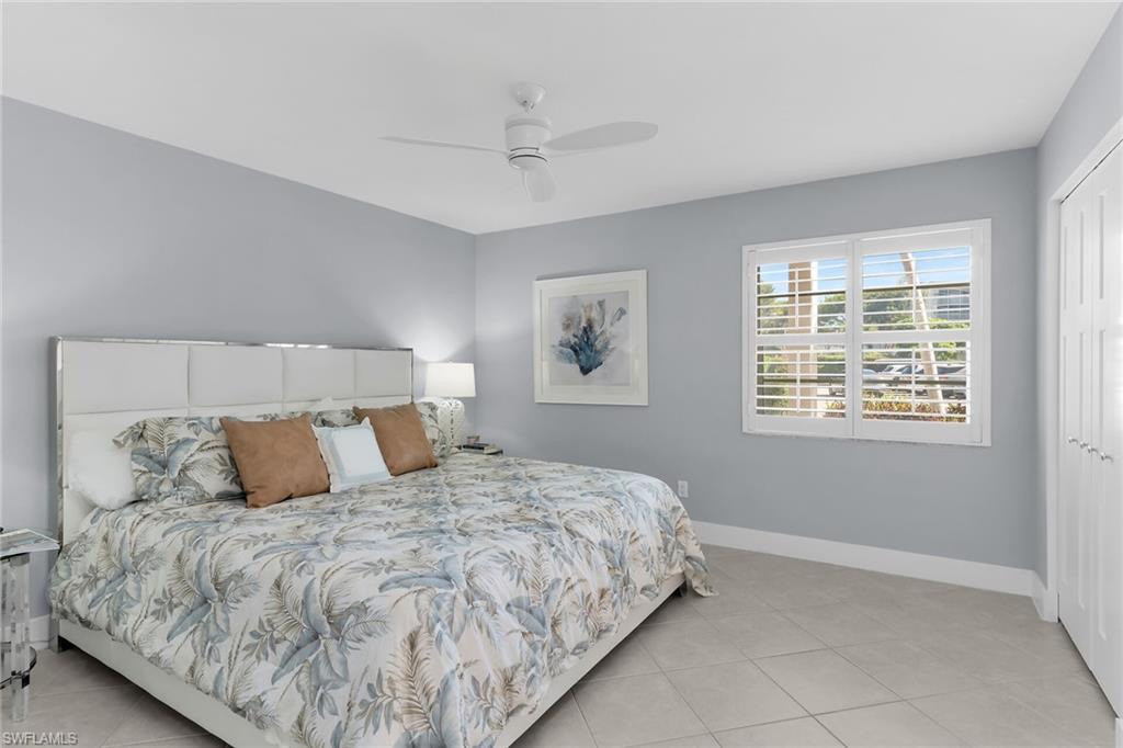 BREEZY POINT - Residential