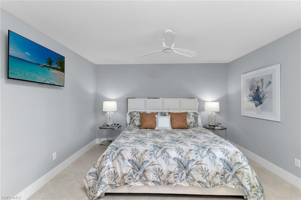 BREEZY POINT - Residential