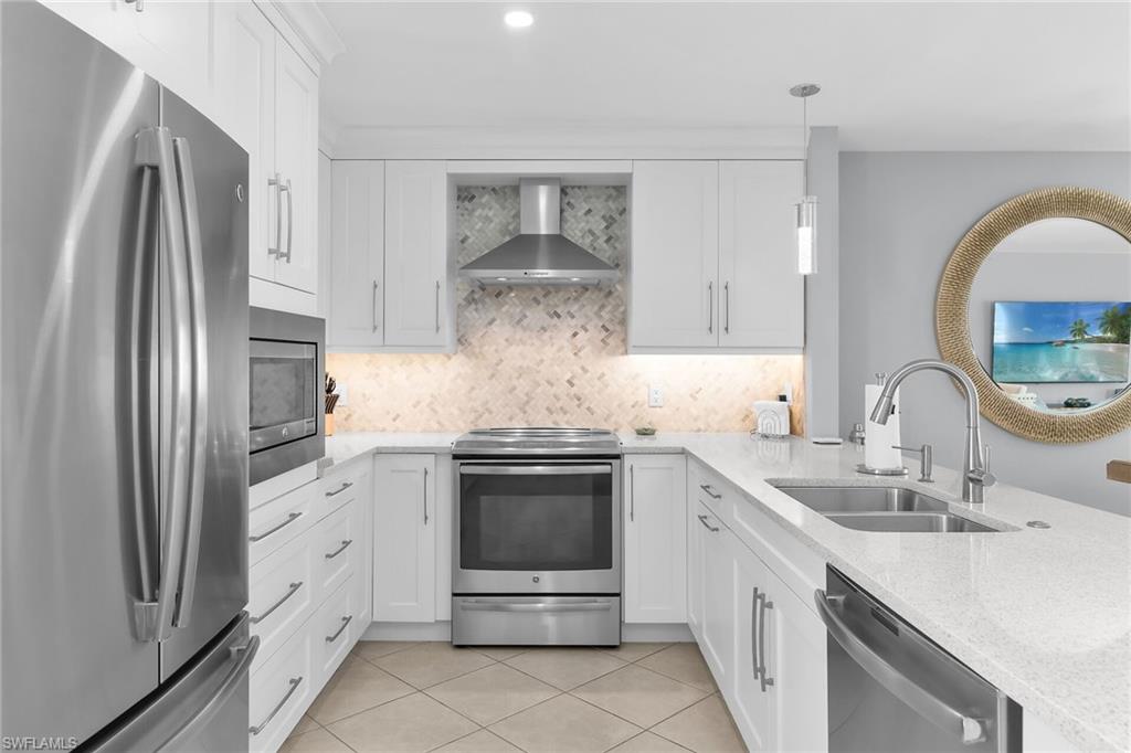 BREEZY POINT - Residential