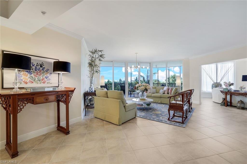 1050 Borghese LN 206